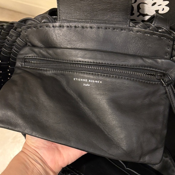 🖤Etienne Aigner Black Woven Leather inside zip pouch & open slots shoulder bag - Picture 7 of 11